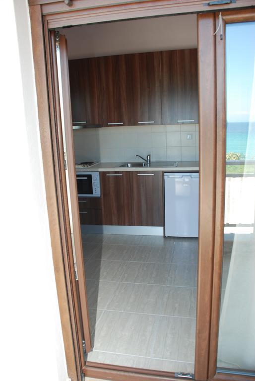 Marianna Apartments Nea Roda Rum bild